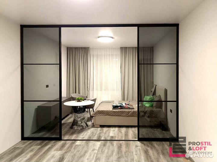 Стеклянная перегородка для зонирования