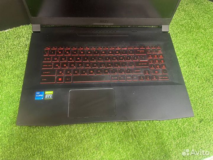 Ноутбук MSI GF76 11UC