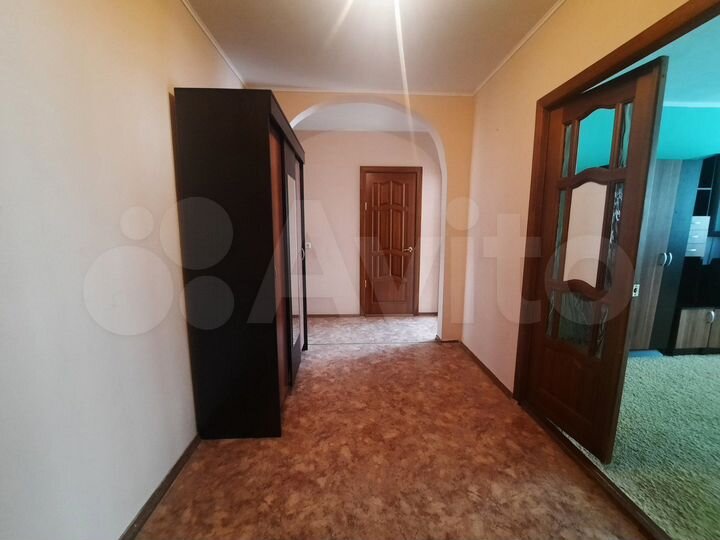 2-к. квартира, 68 м², 2/10 эт.