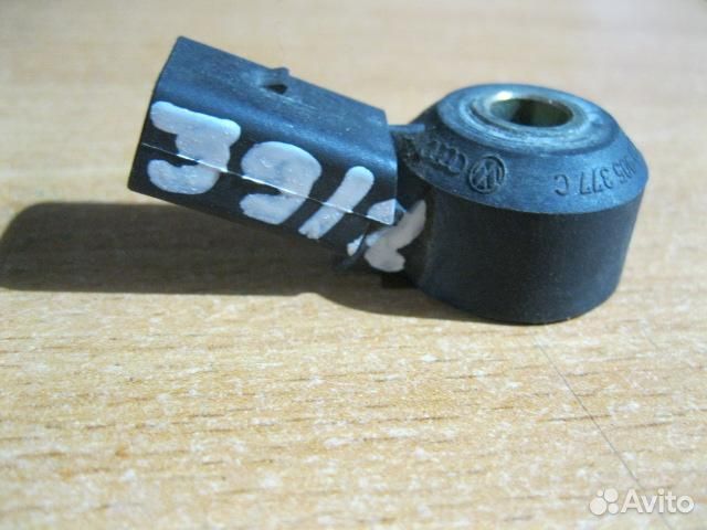 Датчик детонации Skoda Octavia