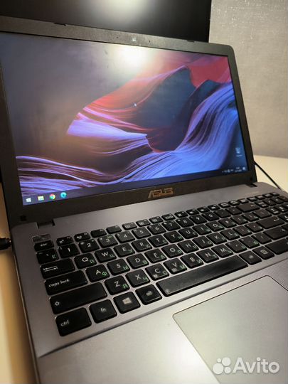 Ноутбук asus