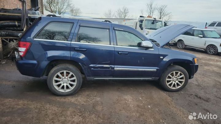 Дверь задняя правая Jeep Grand Cherokee WH WK