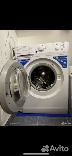 Стиральная машина на запчасти indesit