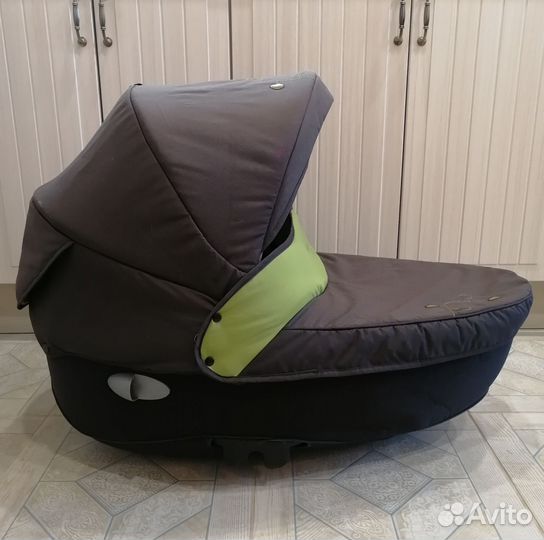 Автомобильная люлька Bebe Comfort Windoo