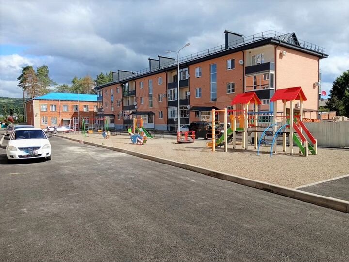 2-к. квартира, 61 м², 2/5 эт.