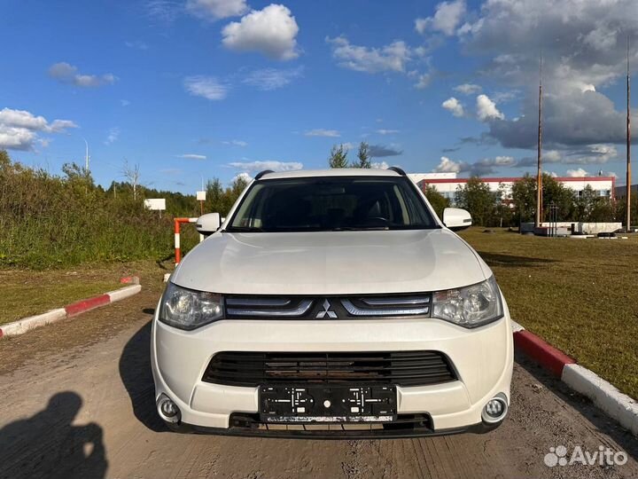 Mitsubishi Outlander 2.4 CVT, 2013, 262 243 км