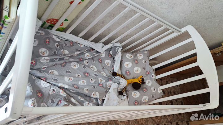 Детская кровать от 3 лет с ящиком и маятником