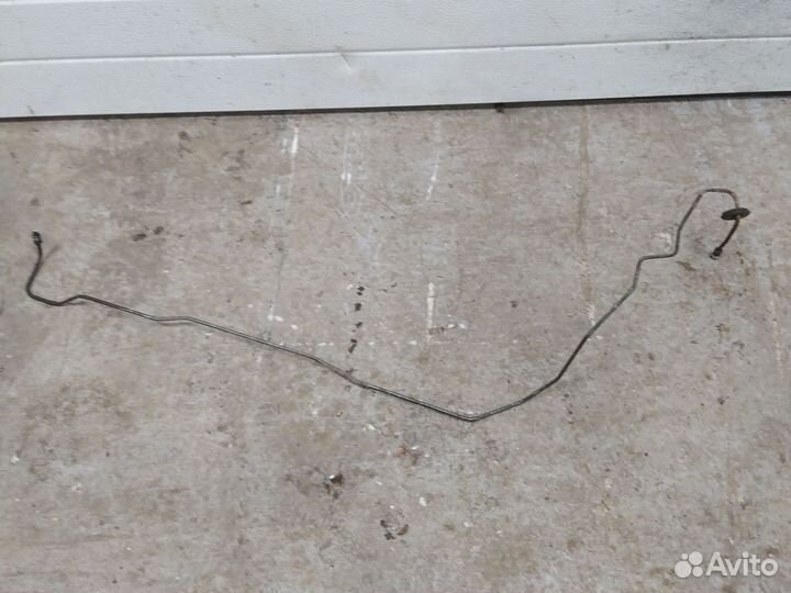 Трубка тормозная передняя правая Chevrolet lacetti