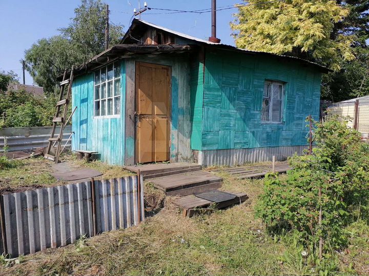 Дом 20 м² на участке 4,8 сот.