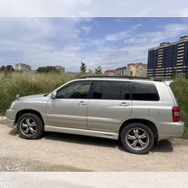 Toyota Kluger 3.0 AT, 2002, 200 000 км, с пробегом, цена 1 350 000 руб.