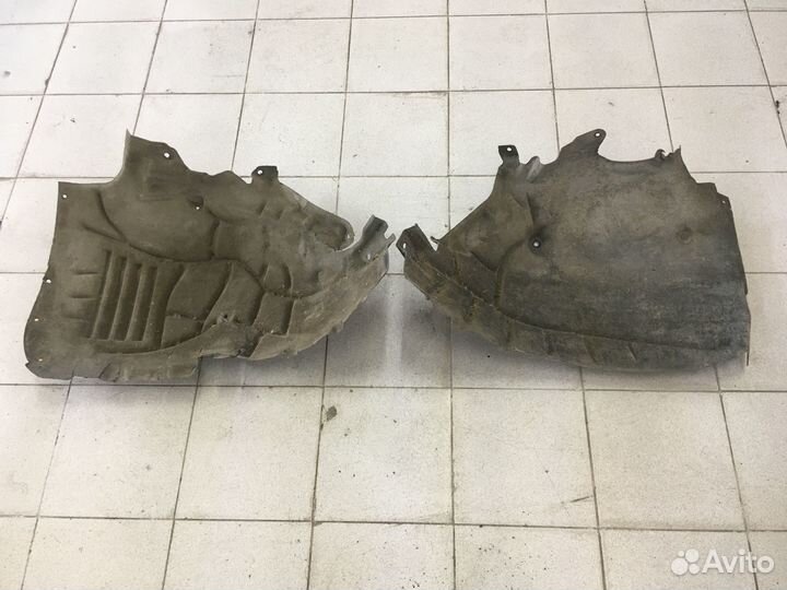 Подкрылок передний левый Audi Q7 4M рестайлинг