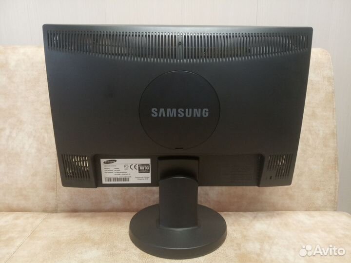 Монитор 19 дюймов vga