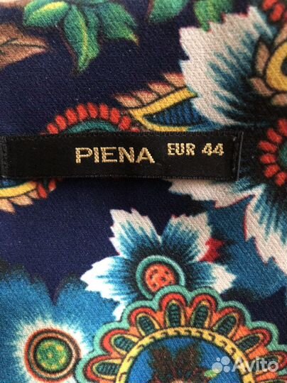 Платья красивые,хороших фирм 50,52,54р