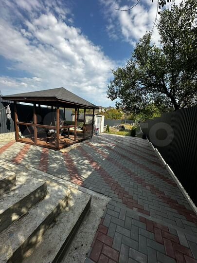 Дом 180 м² на участке 6 сот.