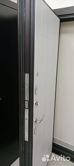 Дверь входная металлическая