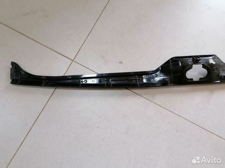 Накладка замка багажника VW Passat B4 универсал