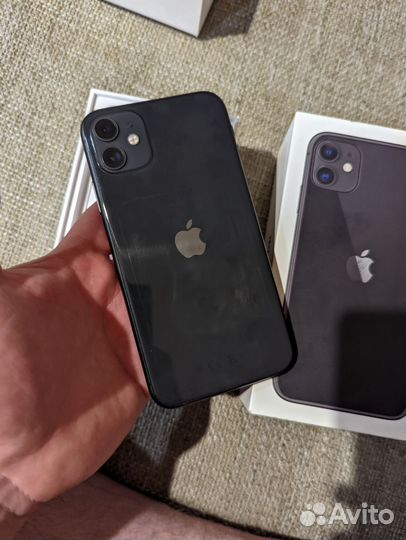 iPhone 11, 64 ГБ