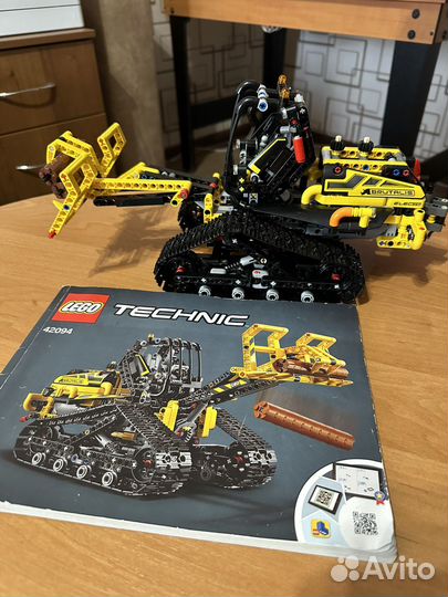 Lego Technic 42037, 42094, 42024