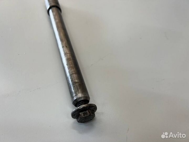 R1200GS BMW K51 Ось переднего колеса