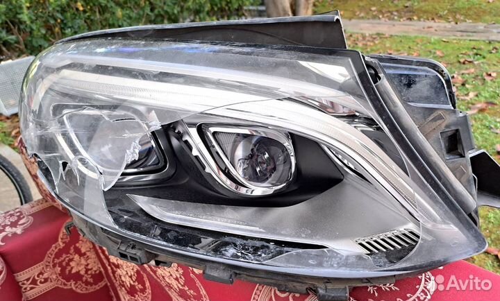 Фара правая Mercedes GLE W166 (2015-2018) LED
