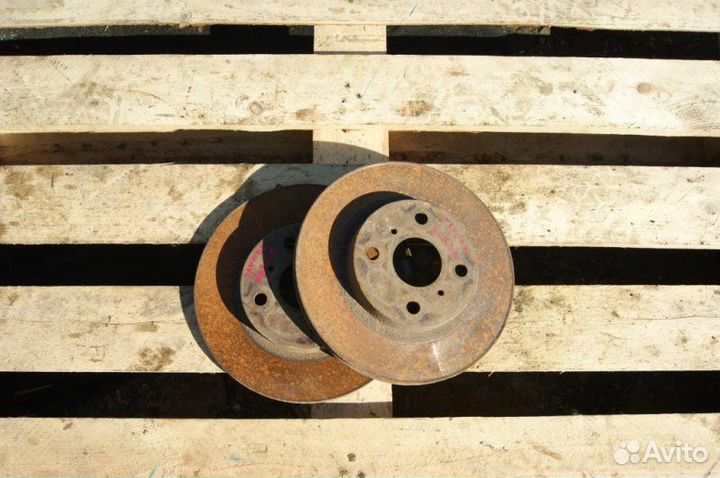 Диск тормозной передний Toyota Corsa L40 5E-FE