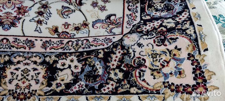 Ковер шерстяной