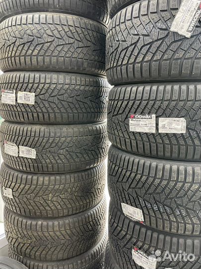 Yokohama BluEarth Winter V905 275/40 R21 и 315/35 R21