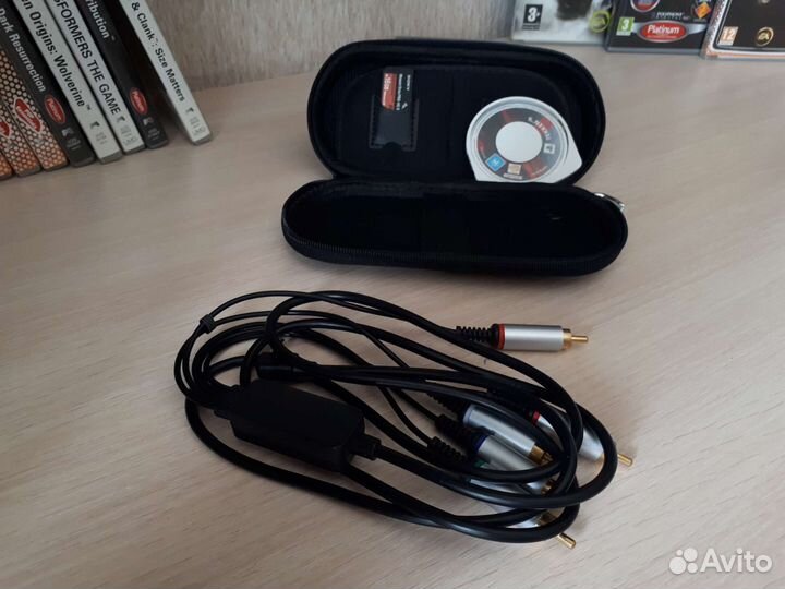 AV - кабель для подключения PSP к тв