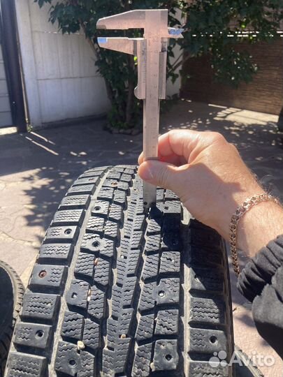 Dunlop SP Winter Ice 01 205/55 R16 94T