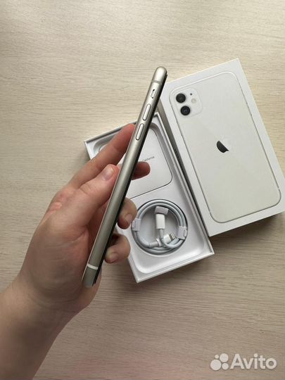 iPhone 11, 128 ГБ