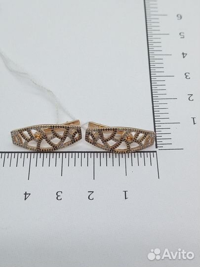 Серьги с природным камнем Золото