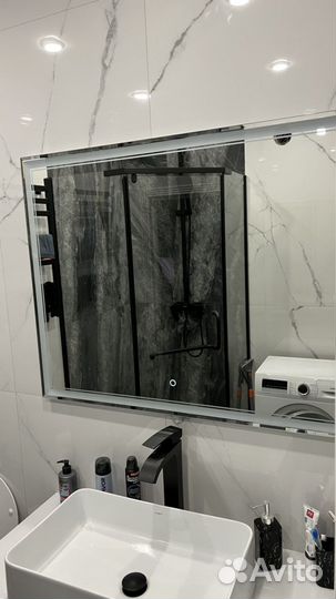 Зеркало с подсветкой для ванной