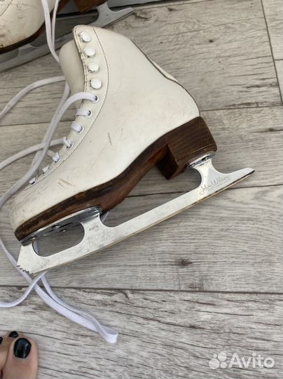 Коньки фигурные вифа