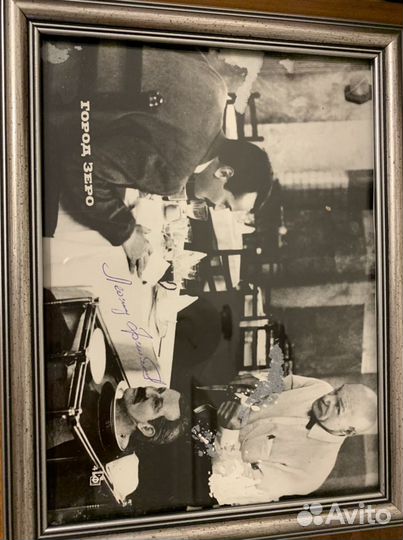 Фотография с автографом