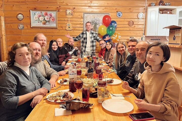 Коттедж 211 м² на участке 8 сот.