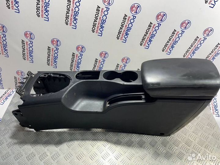 Подлокотник Nissan Qashqai + 2