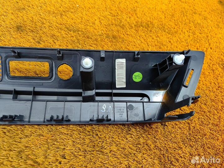 Обшивка багажника задняя левая Geely Coolray