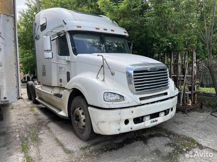 Freightliner Columbia, 2003