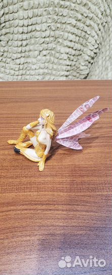 Пластиковая фигурка