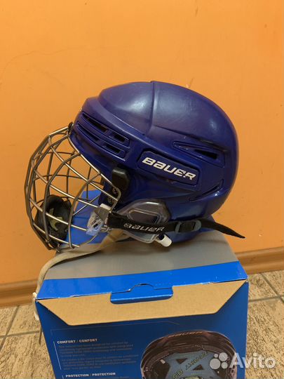 Хоккейный шлем