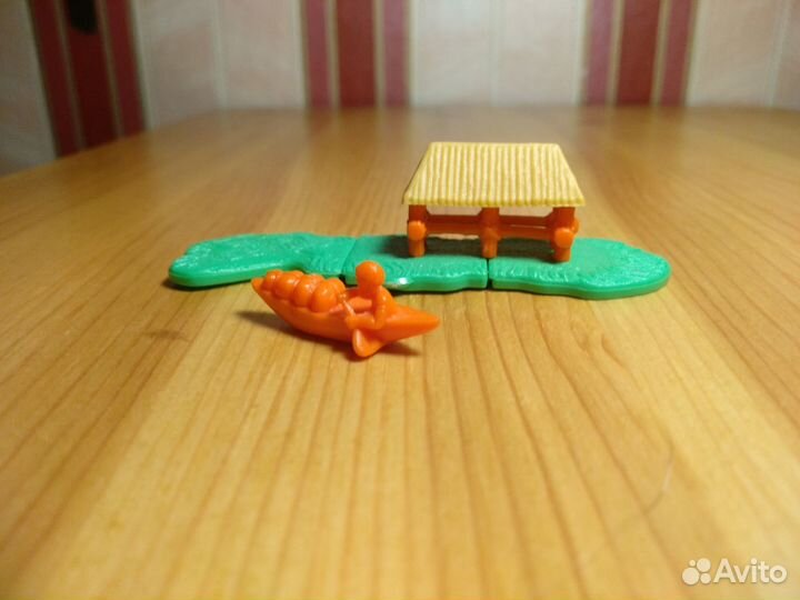 Киндер сюрприз самолет остров