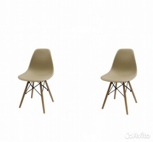 Комплект стульев eames