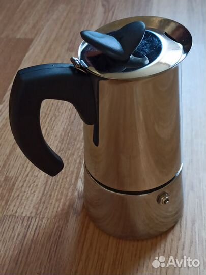 Гейзерная кофеварка bialetti musa(Италия)