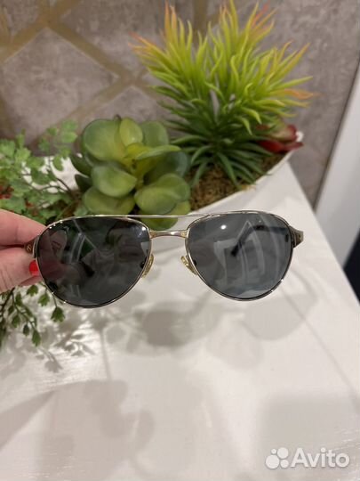 Солнцезащитные очки женские брендовые
