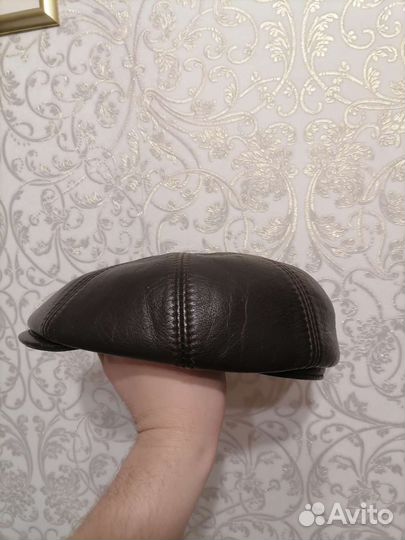 Мужская кепка кожанная