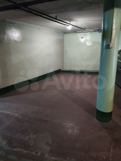 Машиноместо, 20 м²