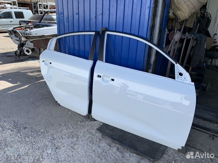 Дверь задняя правая Kia Rio 4 Оригинал 2017-2020