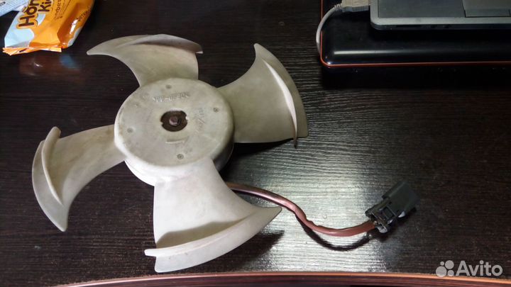 Вентилятор охлажд. радиатора Honda Akkord 7