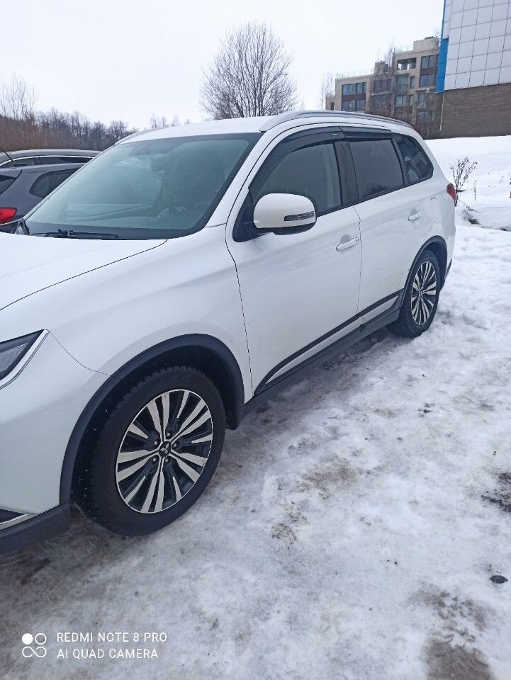 Mitsubishi Outlander: фото владельца