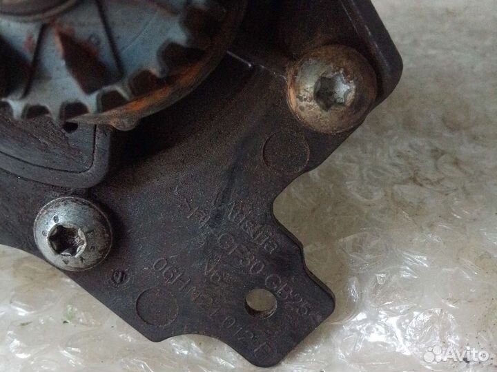 Помпа Audi A6 sdnb 2014